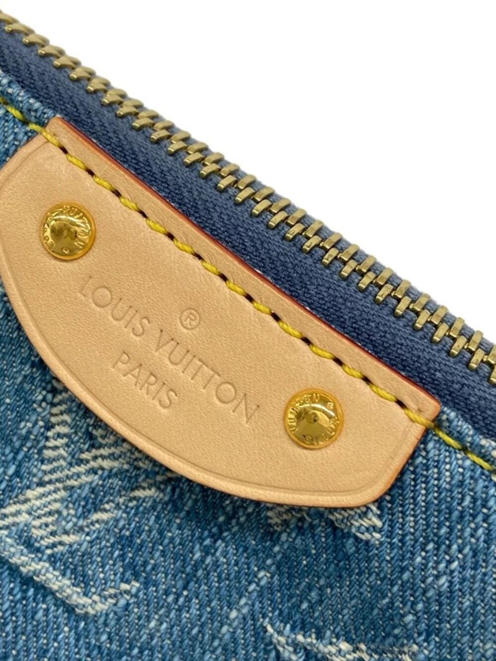 LOUIS VUITTON Pochette Hills M82949 Blue Denim Monogram Denim RFID confirmed - Picture 13 of 16